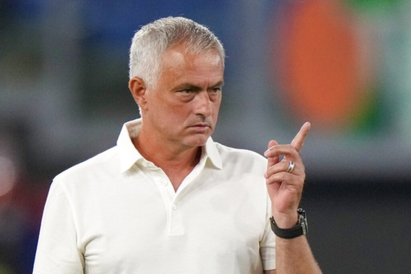 Kesal! Usai Laga Lugano vs Fenerbahce, Mourinho Damprat UEFA