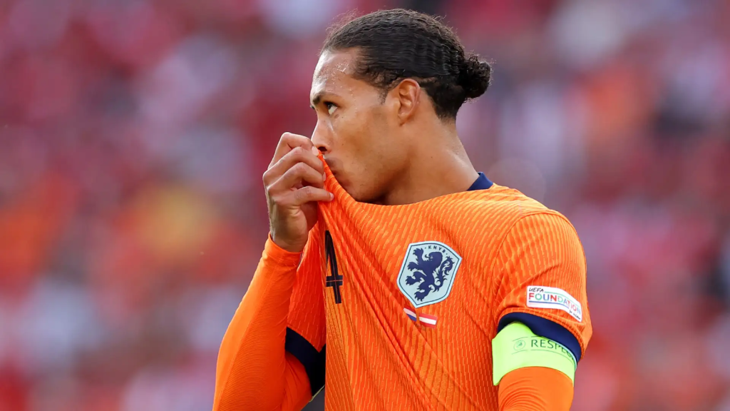 Liverpool siap berpisah dengan Virgil van Dijk dan menuntut uang tebusan sebesar itu